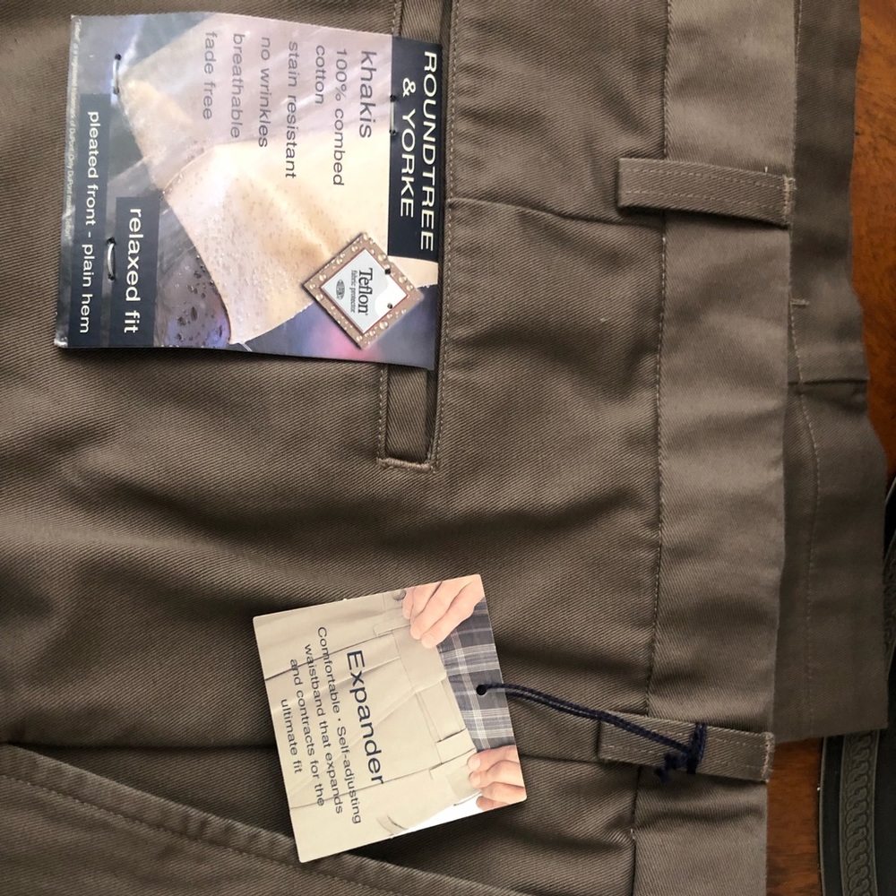Men’s Khakis